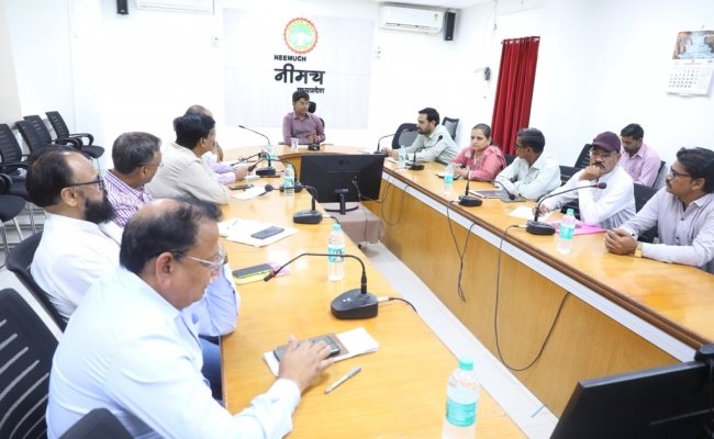 जिला कौशल विकास समिति की बैठक संपन्न मुख्यमंत्री सीखो-कमाओ योजना के प्रभावी क्रियान्वयन एवं आईटीआई में महिला प्रवेश बढ़ाने पर जोर